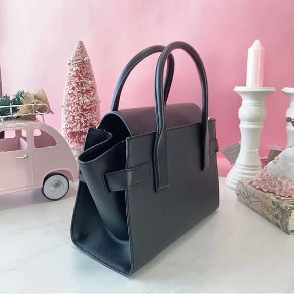 Final Sale!!! 👜 MICHAEL KORS 🌺 Carmen Medium Faux Leather Belted Satchel - Picture 4 of 13